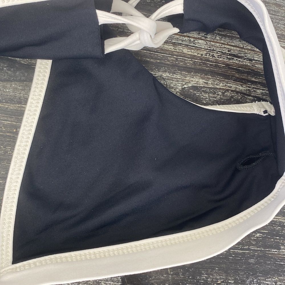 L*Space Black & White Strap Back Bikini Bathing Suit Top M - Picture 6 of 8